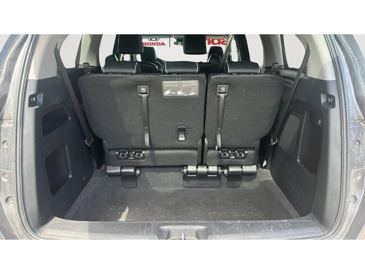 2023 Honda Odyssey Touring Auto Photo