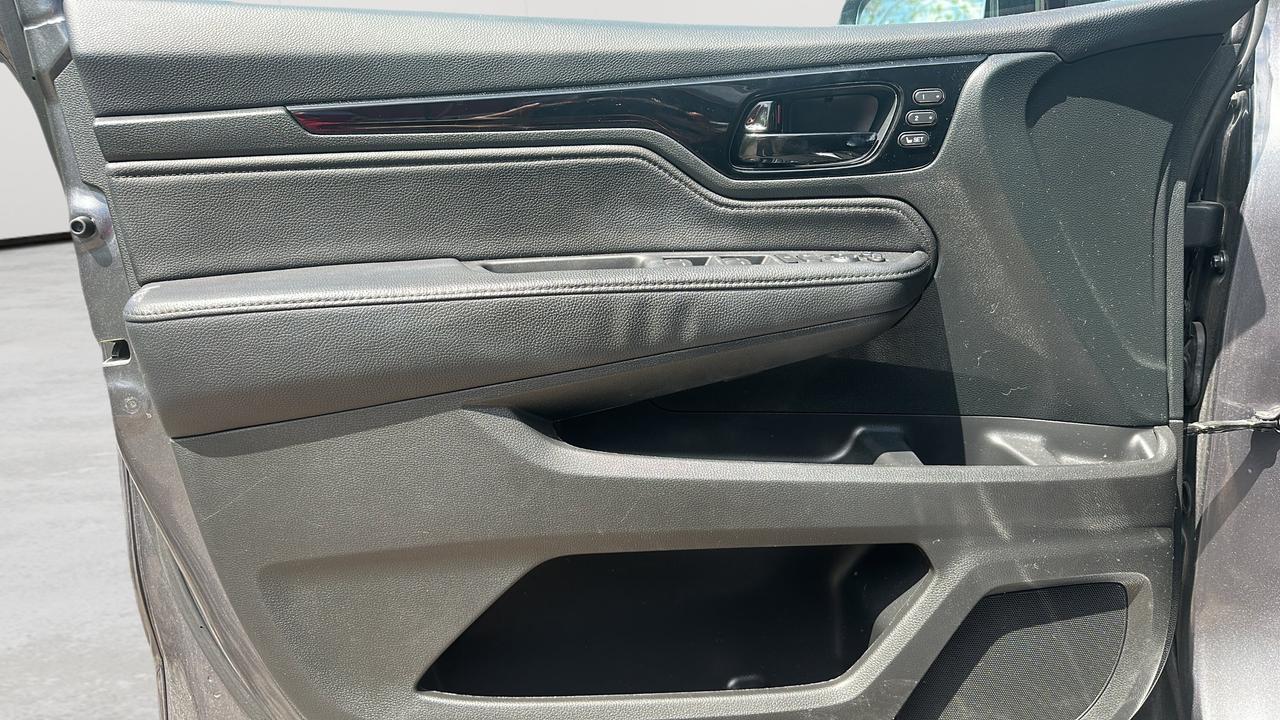 2023 Honda Odyssey Touring Auto Photo