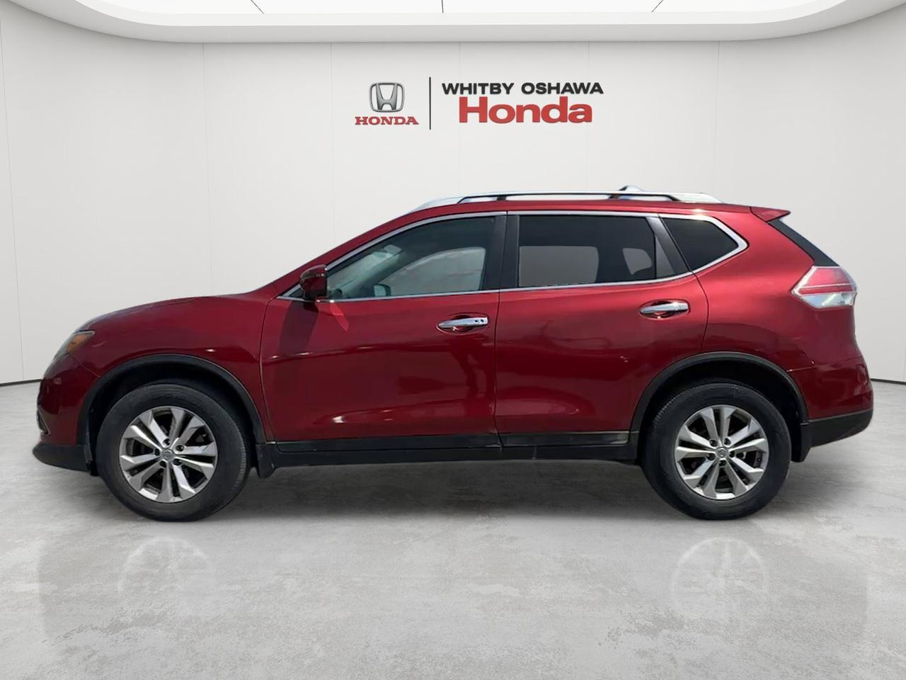 2016 Nissan Rogue  Photo2