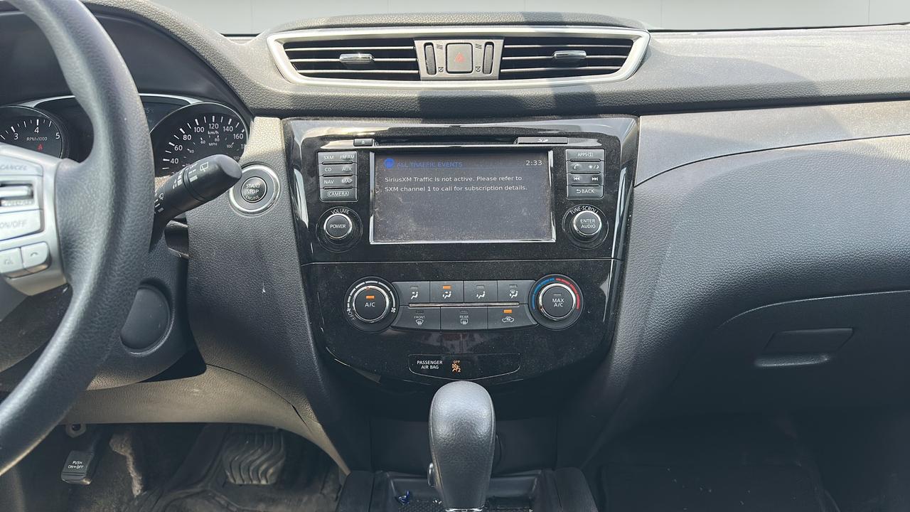 2016 Nissan Rogue  Photo