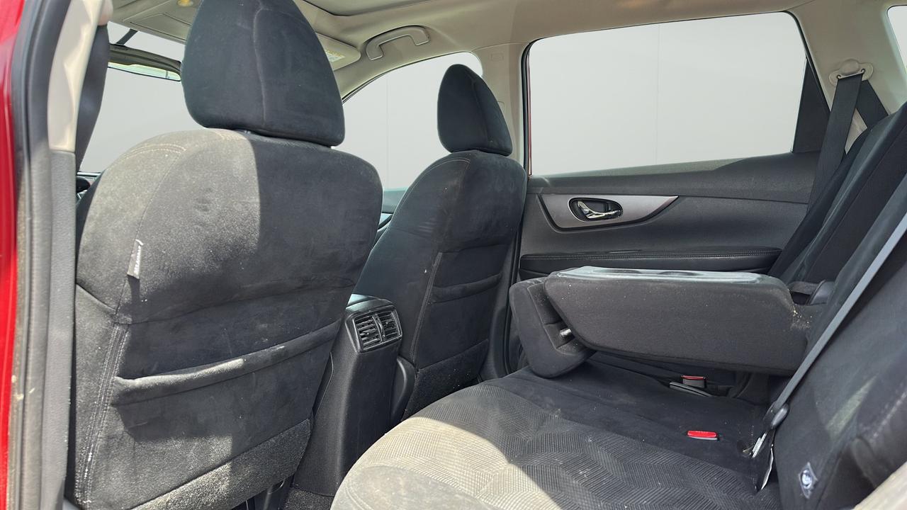 2016 Nissan Rogue  Photo