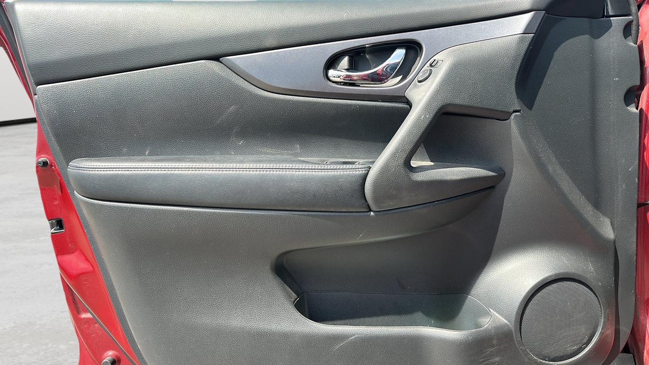 2016 Nissan Rogue  Photo