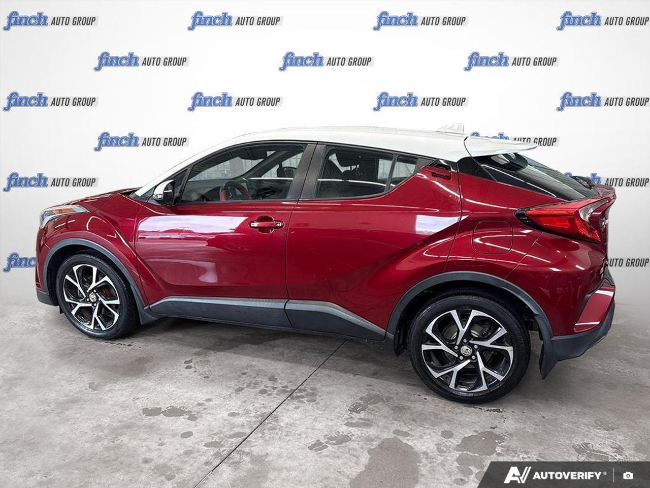 2018 Toyota C-HR XLE 4dr Front-Wheel Drive Sport Utility Photo2