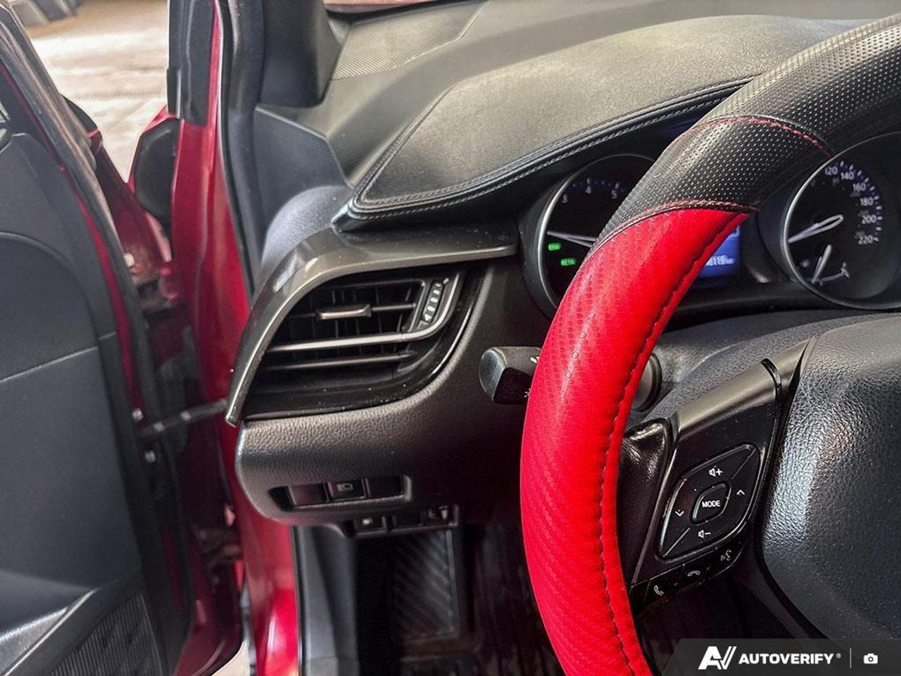 2018 Toyota C-HR XLE 4dr Front-Wheel Drive Sport Utility Photo