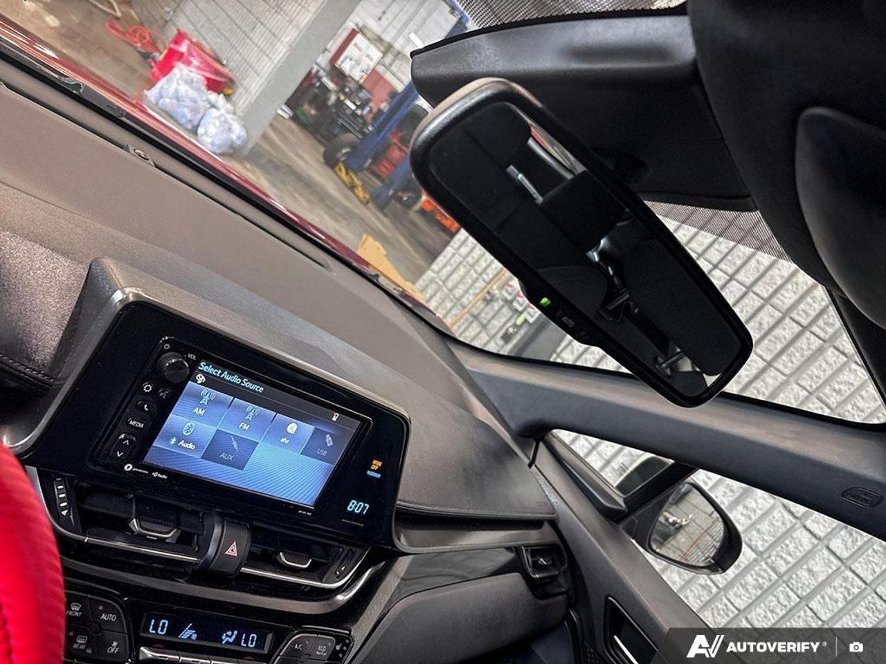 2018 Toyota C-HR XLE 4dr Front-Wheel Drive Sport Utility Photo
