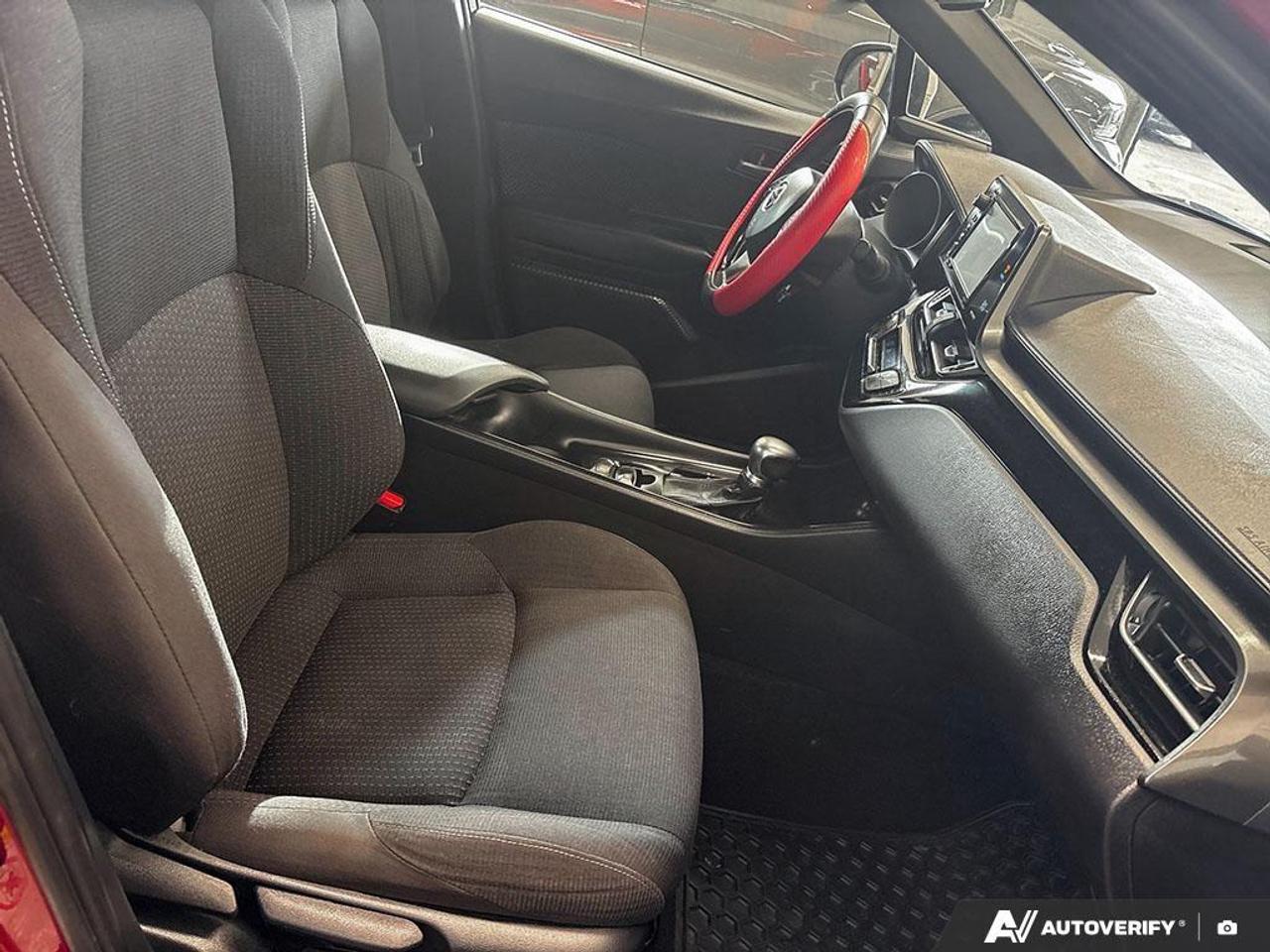 2018 Toyota C-HR XLE 4dr Front-Wheel Drive Sport Utility Photo