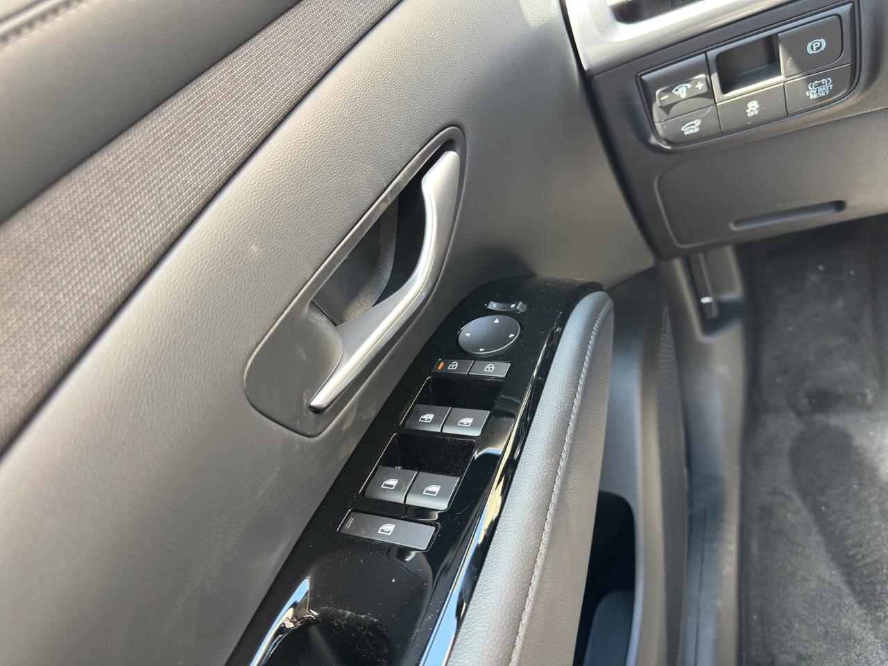 2026 Hyundai Tucson Hybrid Ultimate Photo