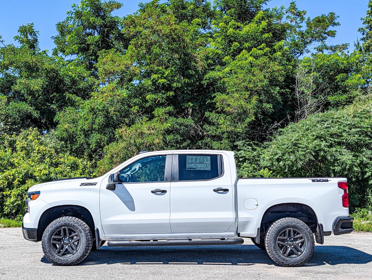 2026 Chevrolet Silverado 1500 Custom Trail Boss Photo