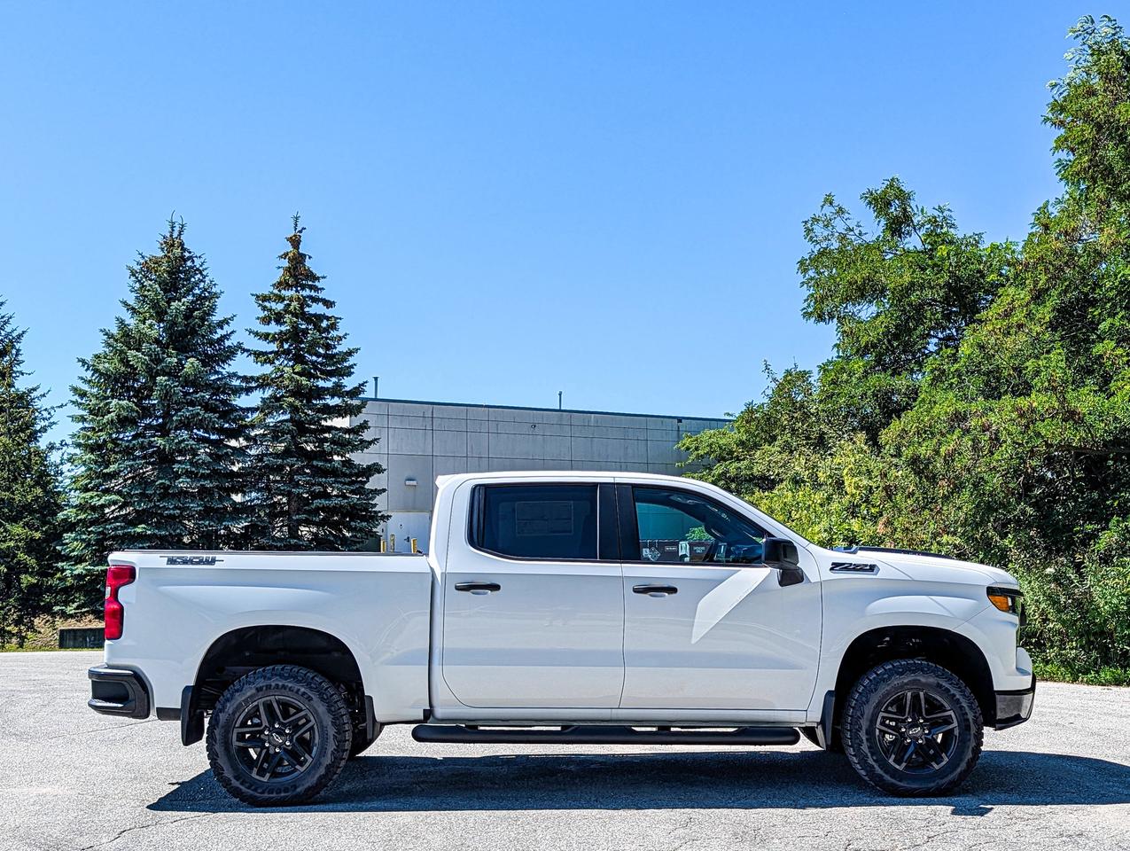 2026 Chevrolet Silverado 1500 Custom Trail Boss Photo