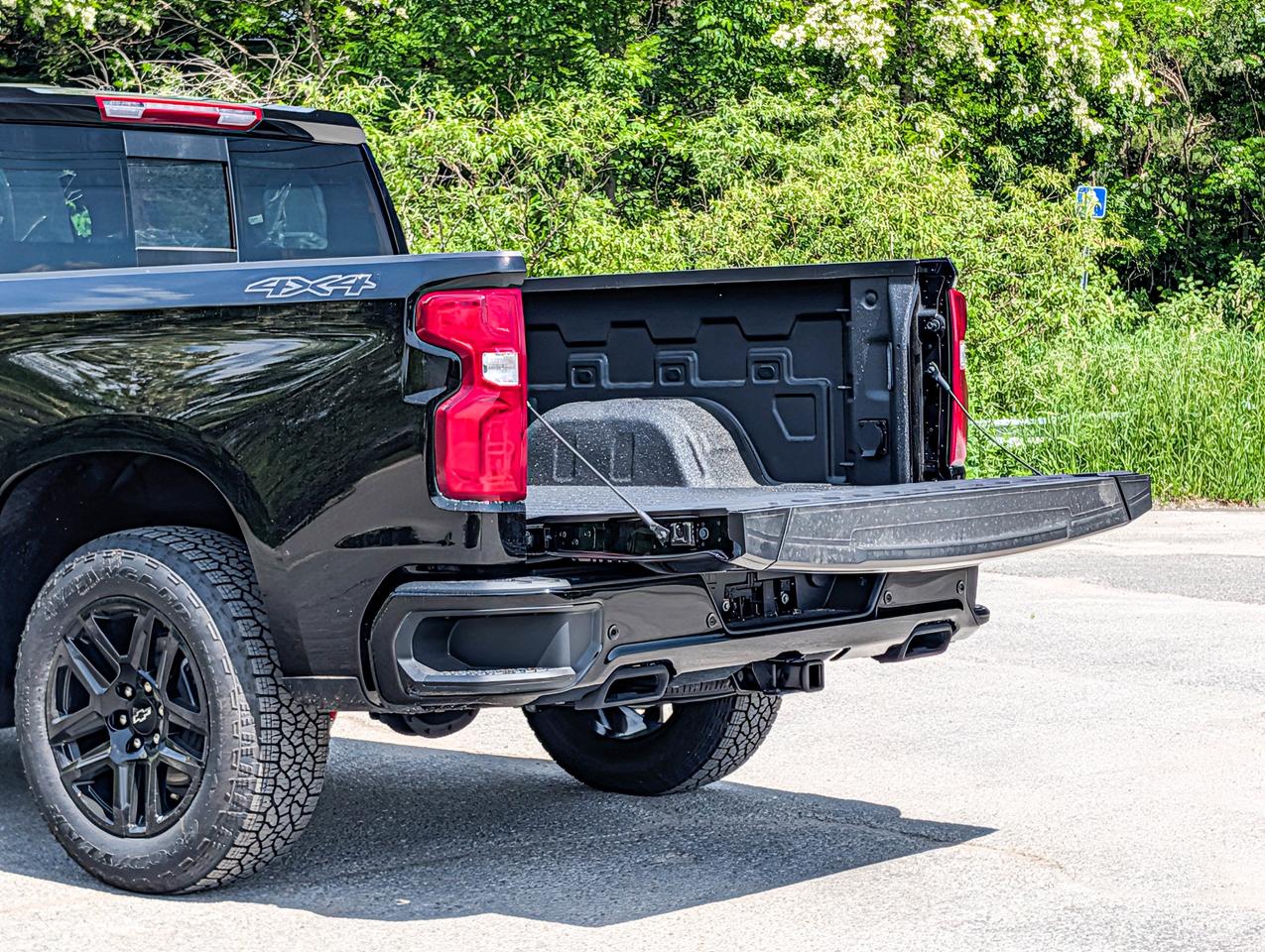 2026 Chevrolet Silverado 1500 RST Photo