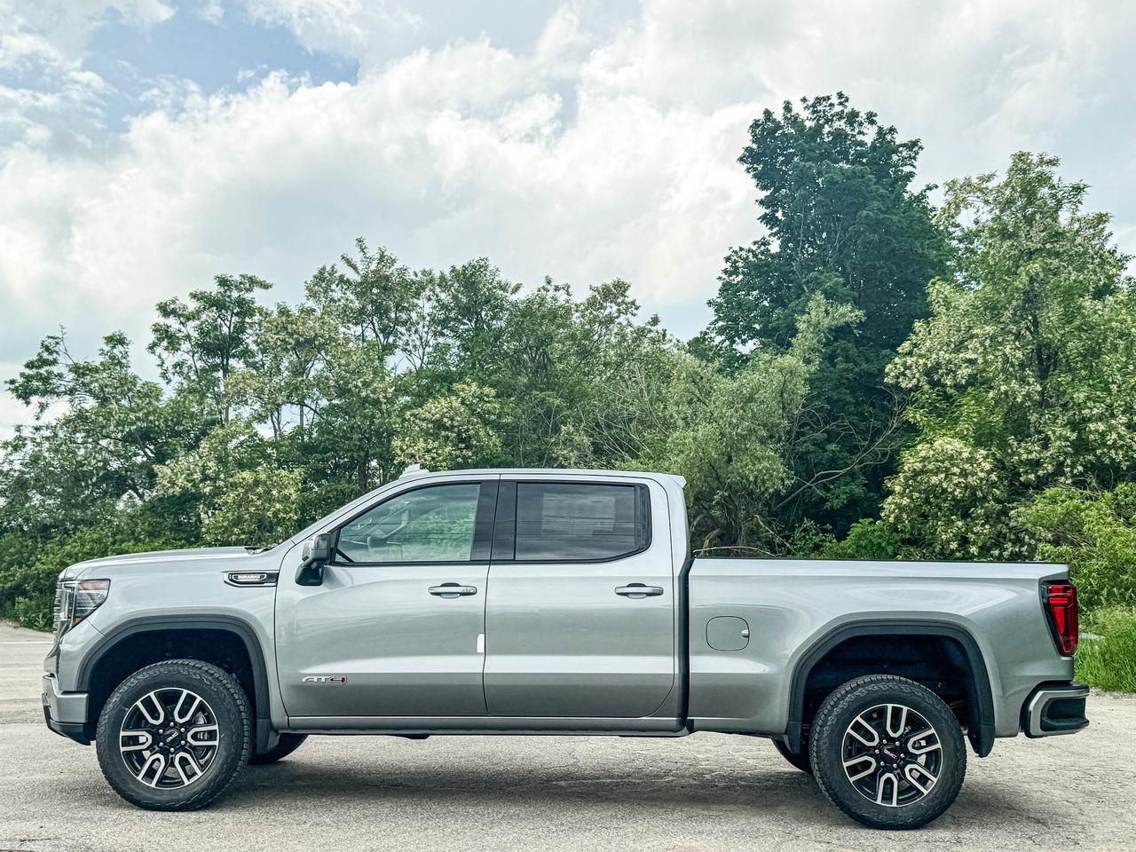 2026 GMC Sierra 1500 AT4 Photo