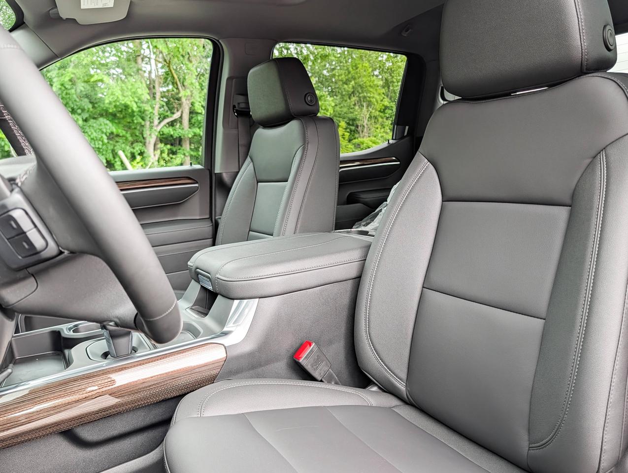 2026 Chevrolet Silverado 1500 RST Photo