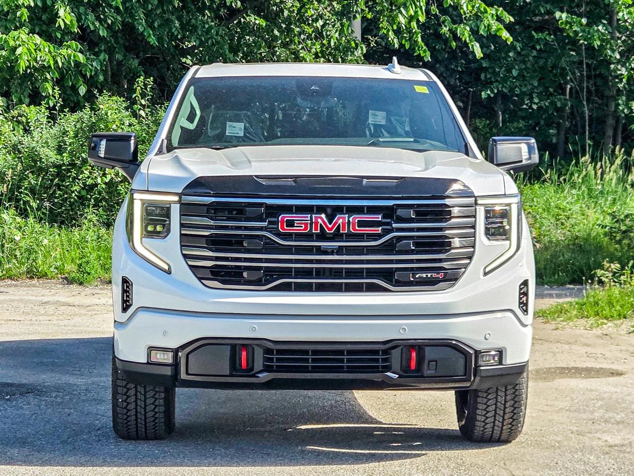 2026 GMC Sierra 1500 AT4 Photo4