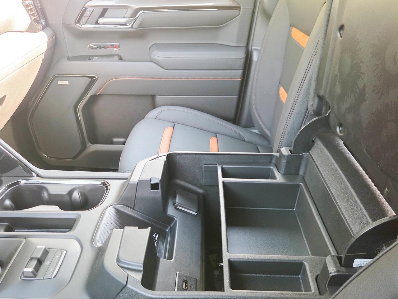 2026 GMC Sierra 1500 AT4 Photo