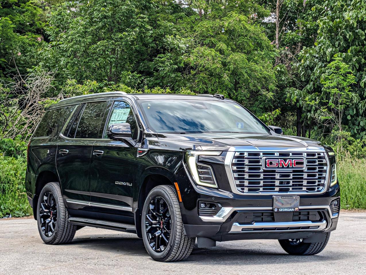 2026 GMC Yukon Denali Photo2