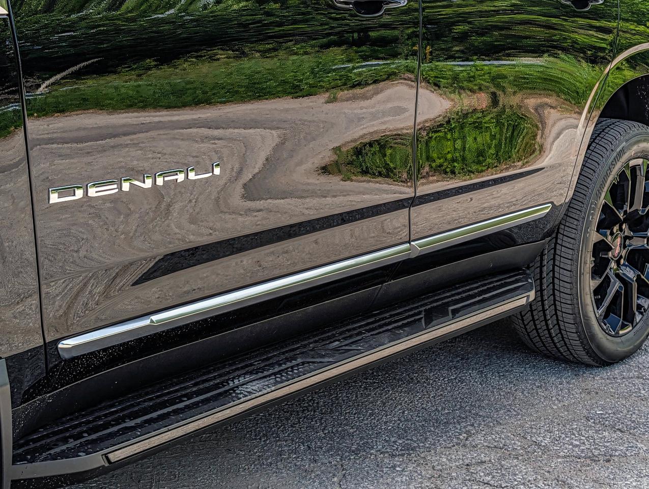 2026 GMC Yukon Denali Photo