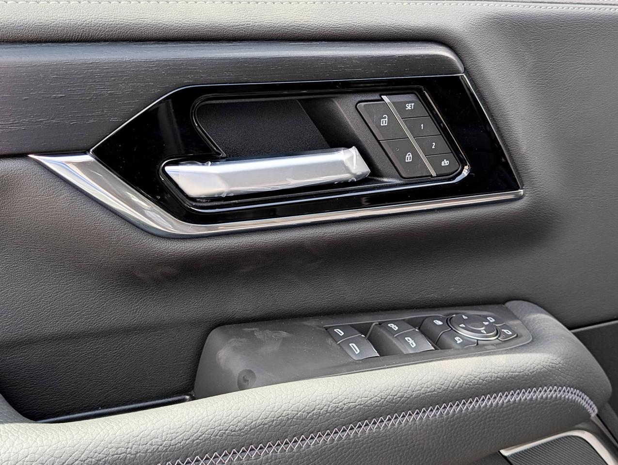2026 GMC Yukon Denali Photo