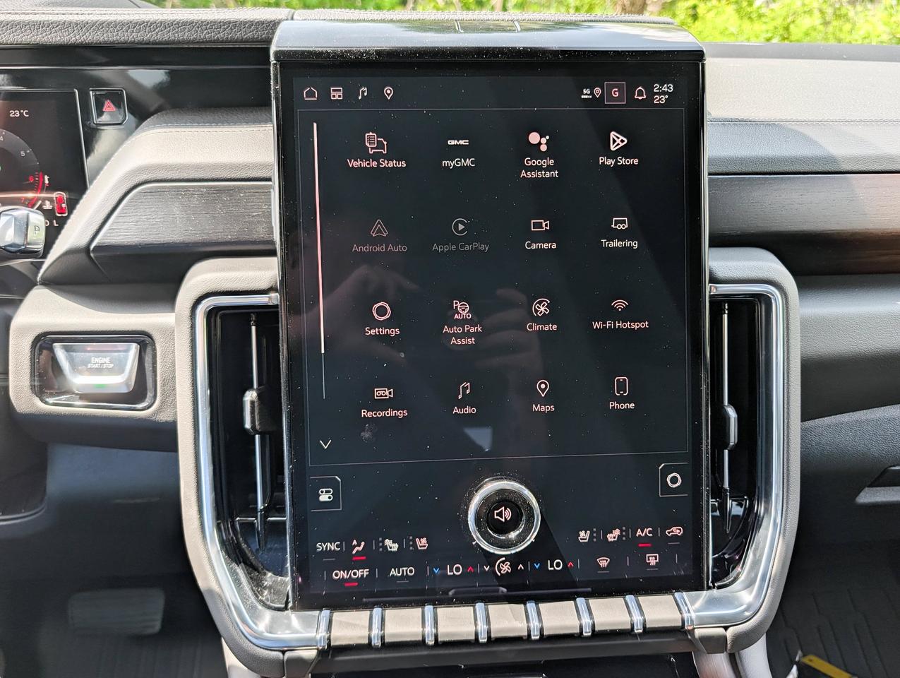 2026 GMC Yukon Denali Photo