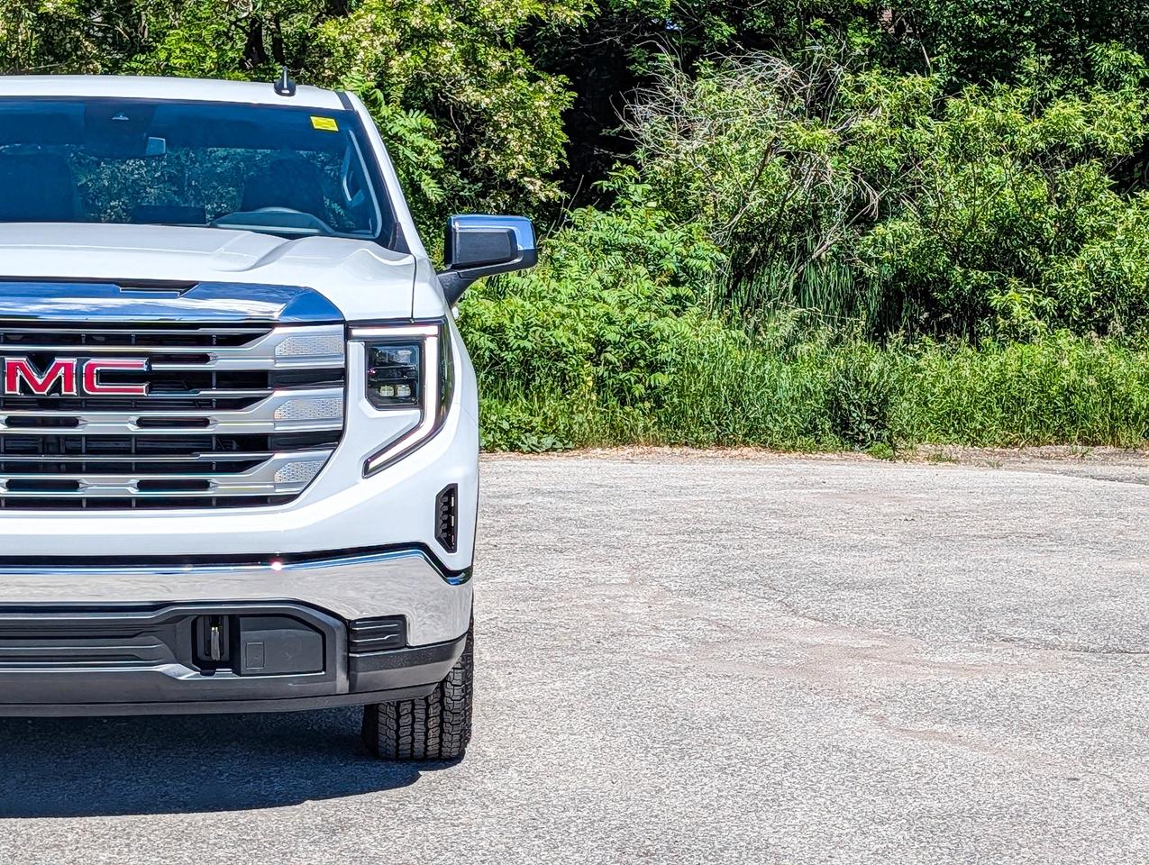 2026 GMC Sierra 1500 SLE Photo4