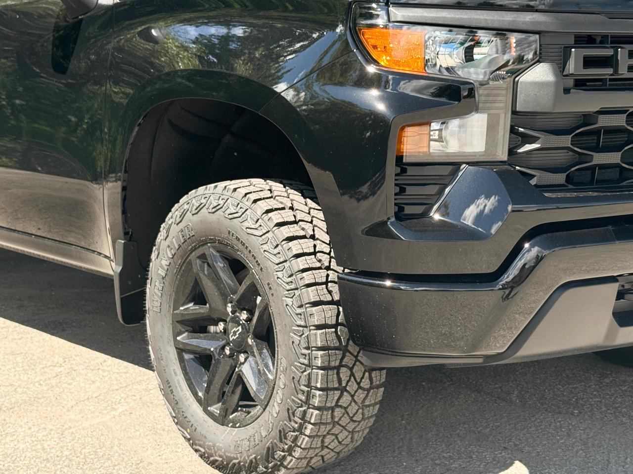 2026 Chevrolet Silverado 1500 Custom Trail Boss Photo