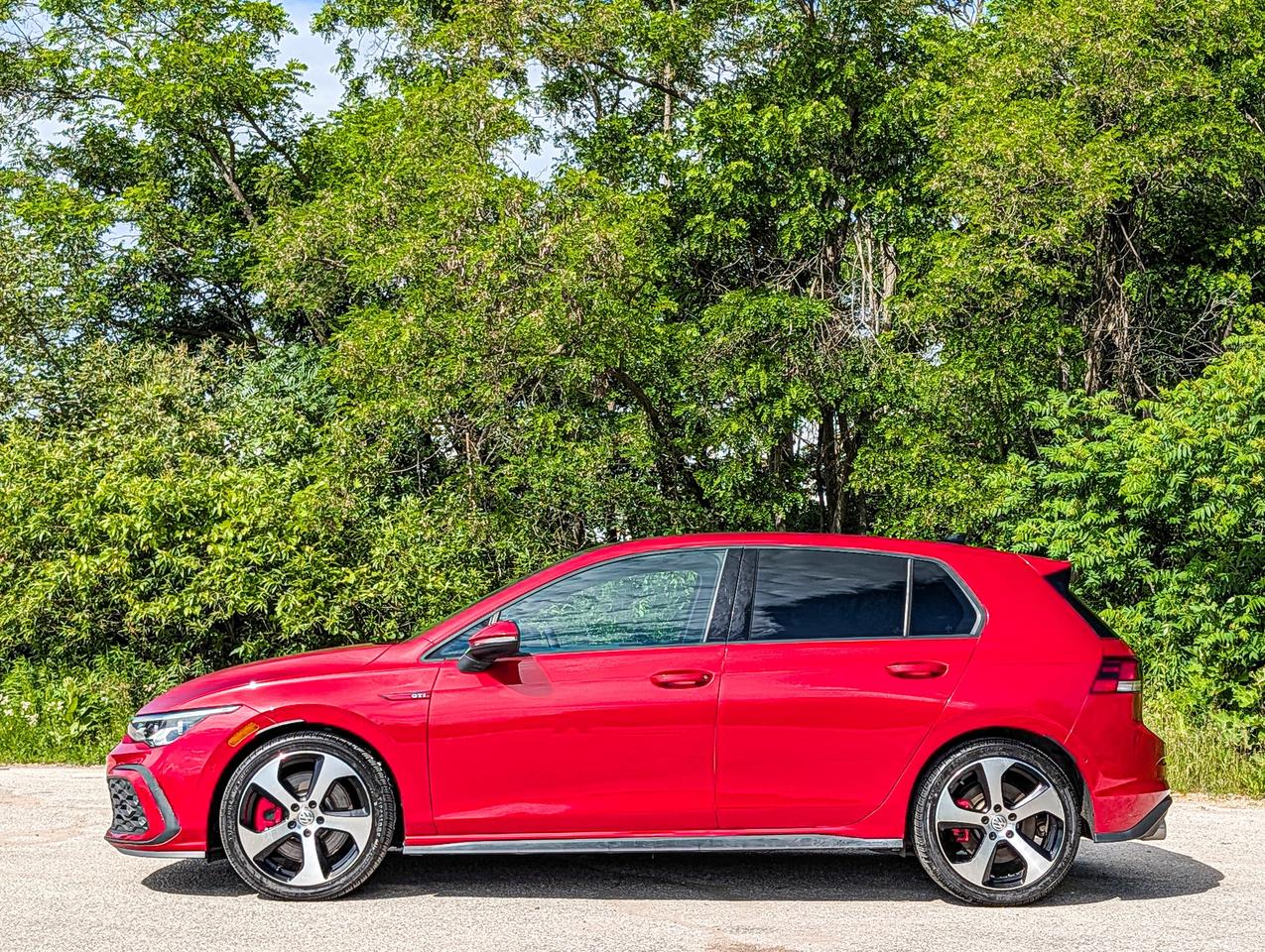 2024 Volkswagen Golf GTI Performance Photo