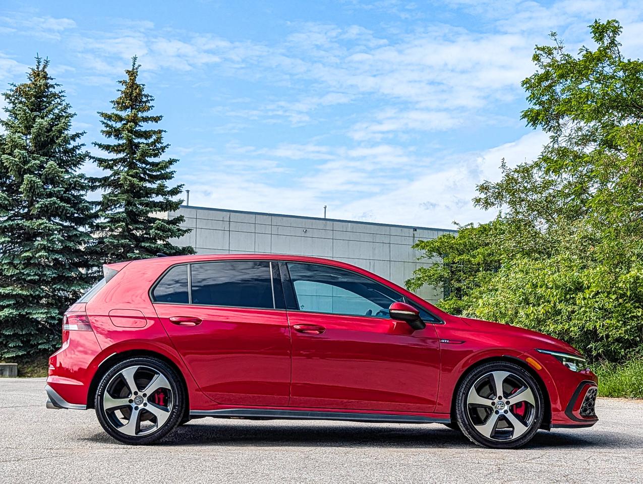 2024 Volkswagen Golf GTI Performance Photo