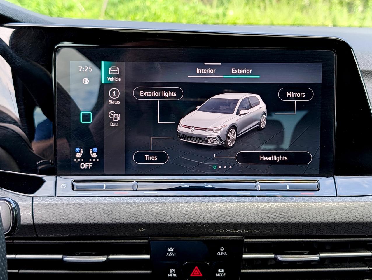 2024 Volkswagen Golf GTI Performance Photo