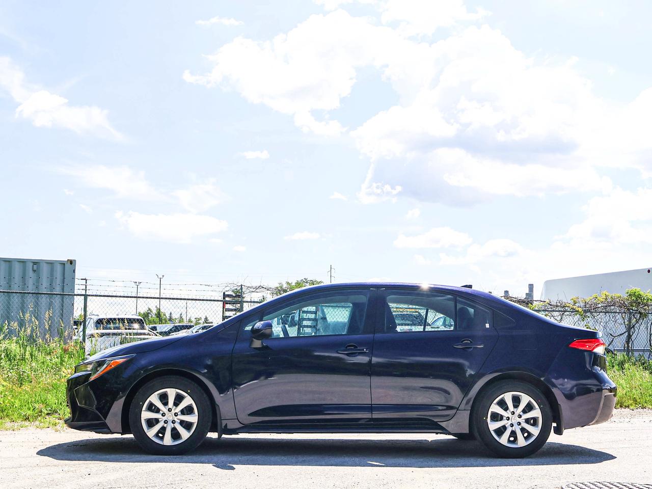 2025 Toyota Corolla LE Photo