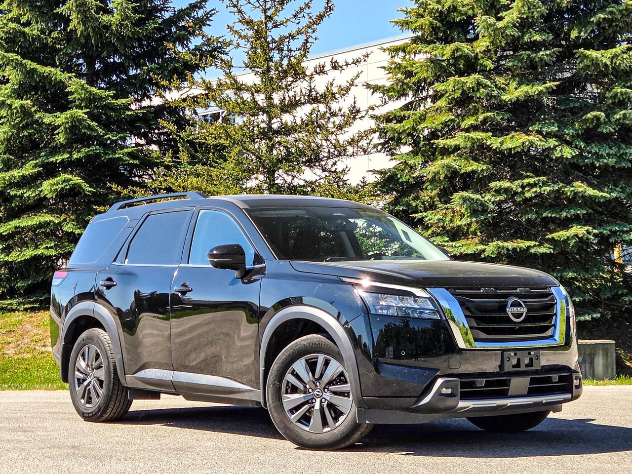 2024 Nissan Pathfinder SV Photo