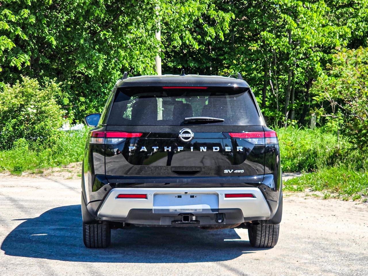 2024 Nissan Pathfinder SV Photo