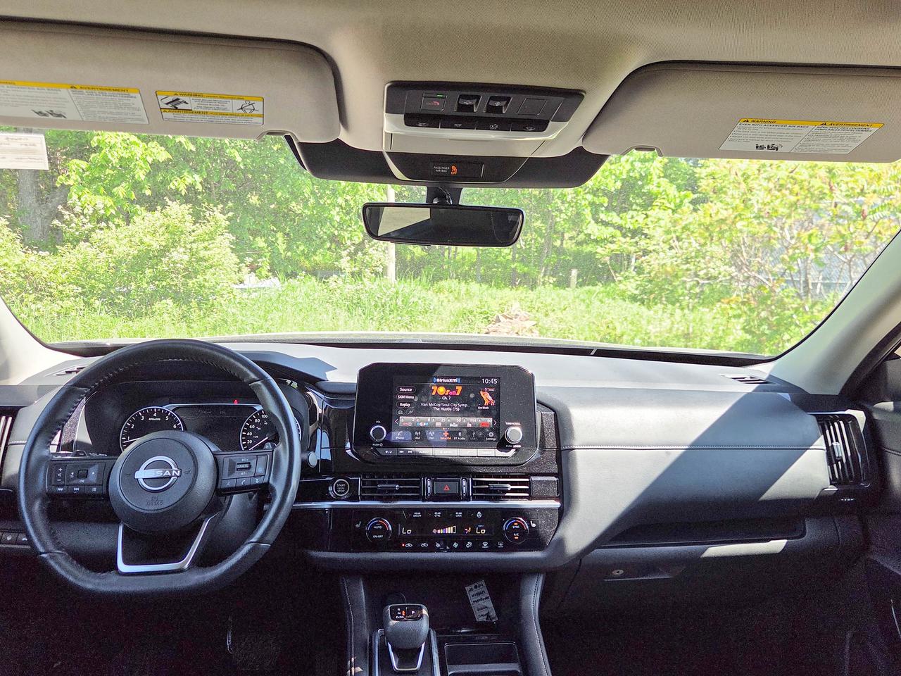 2024 Nissan Pathfinder SV Photo