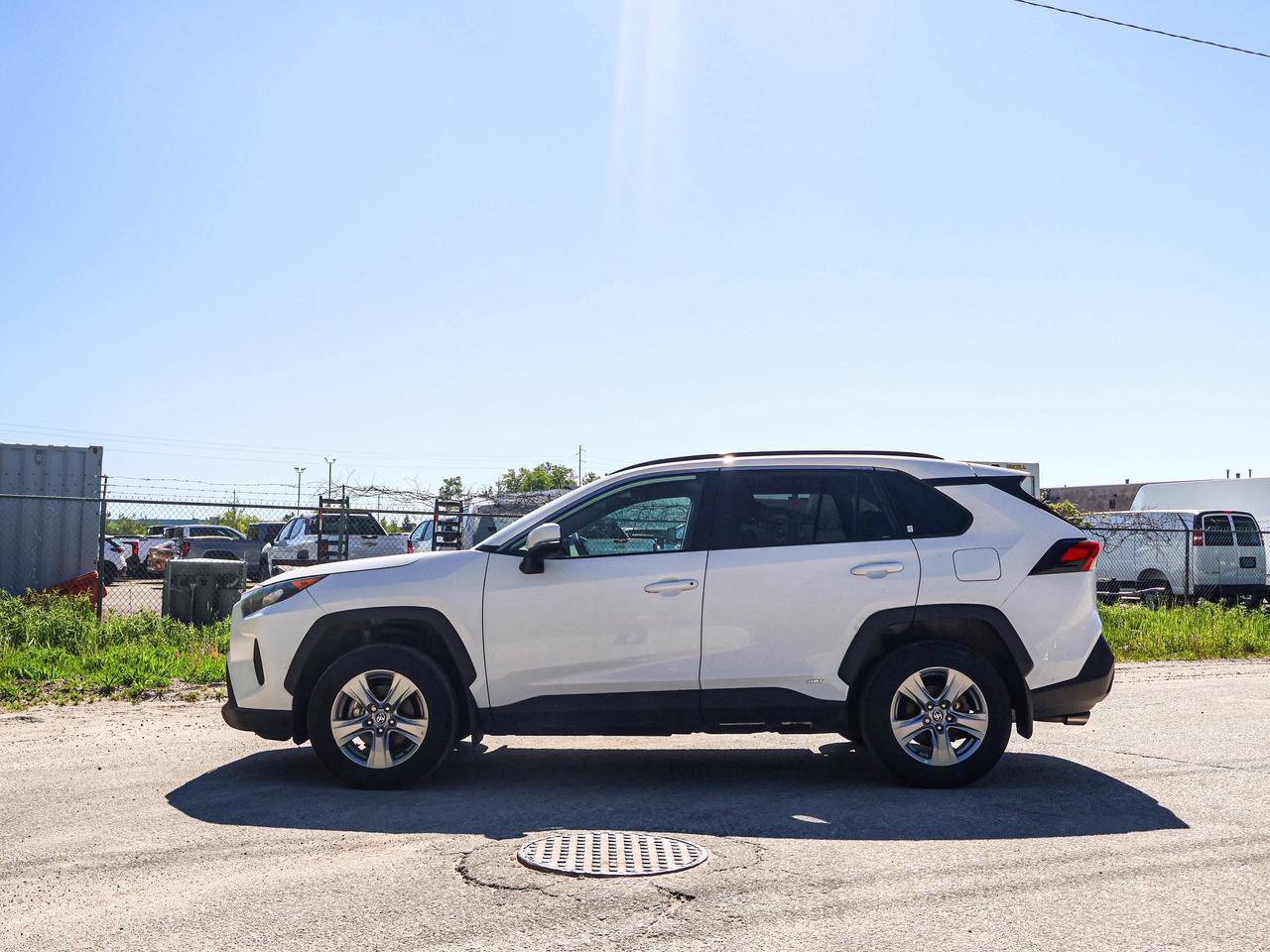 2025 Toyota RAV4 Hybrid LE Photo