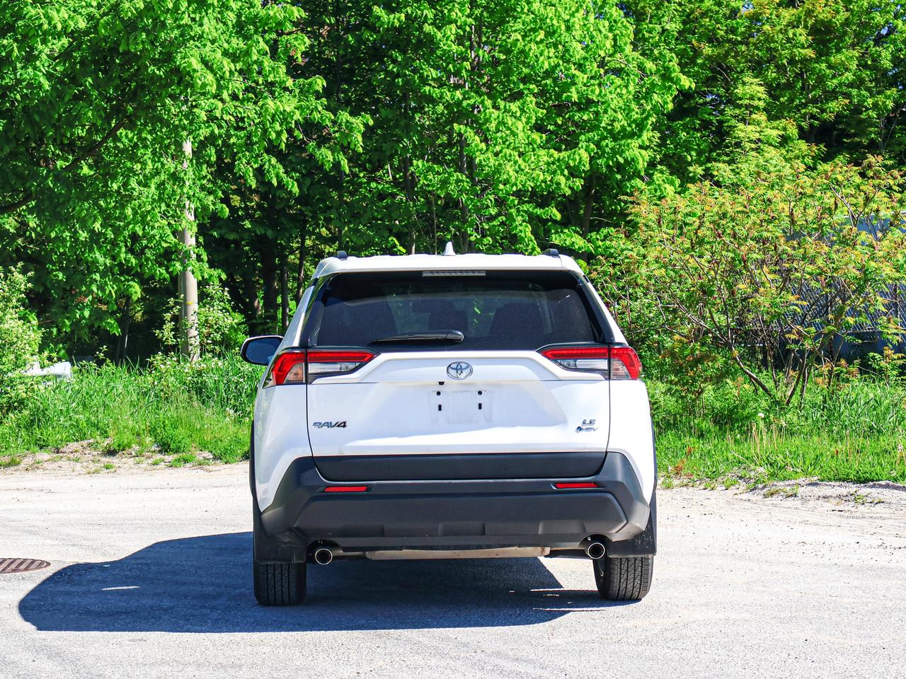 2025 Toyota RAV4 Hybrid LE Photo