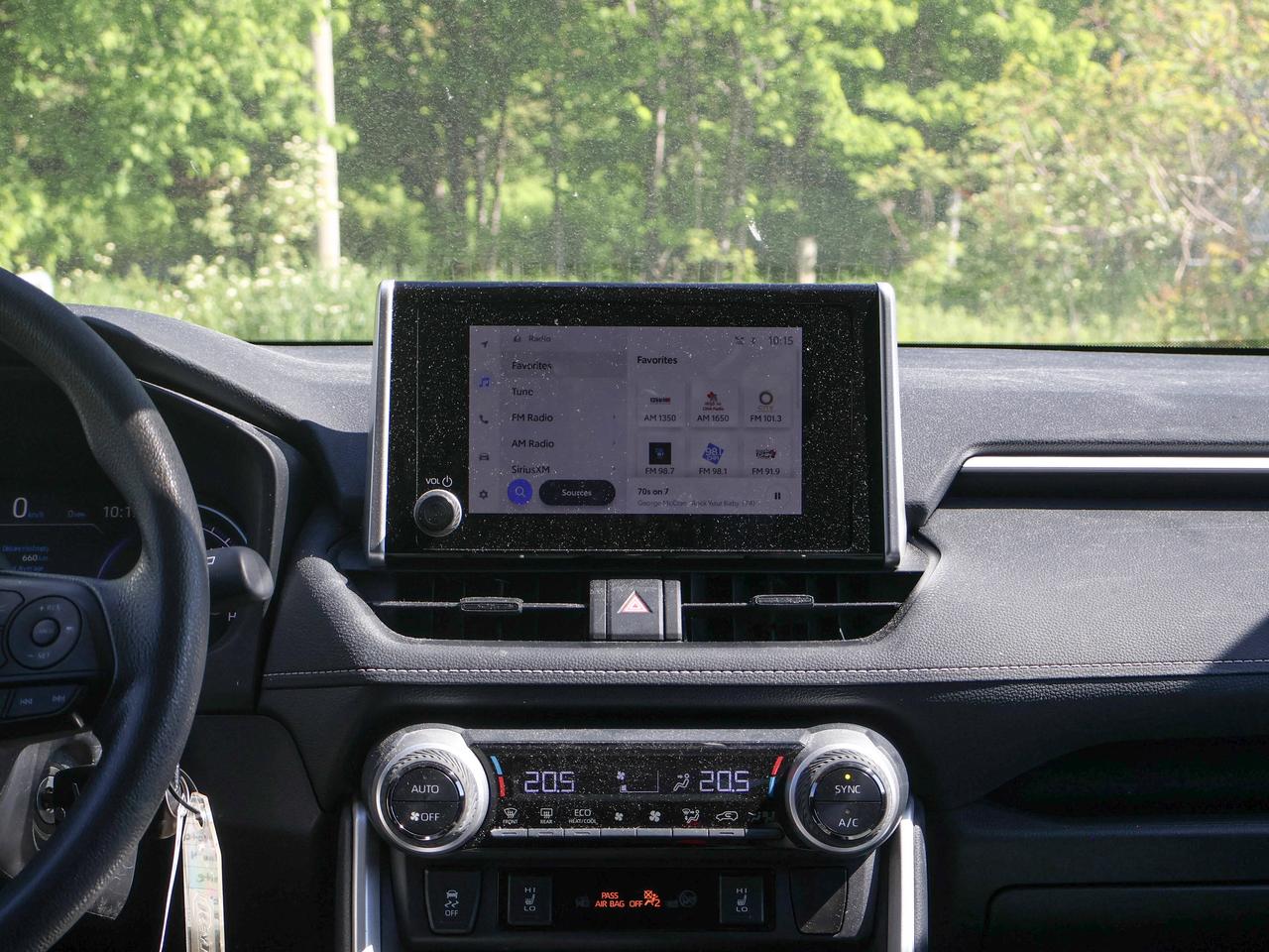 2025 Toyota RAV4 Hybrid LE Photo