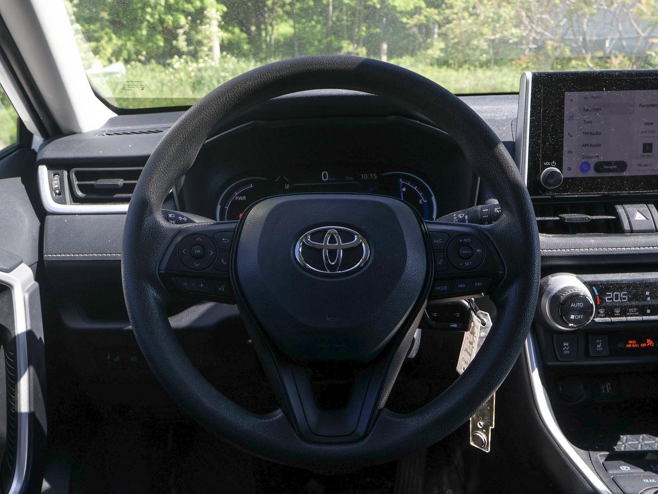 2025 Toyota RAV4 Hybrid LE Photo