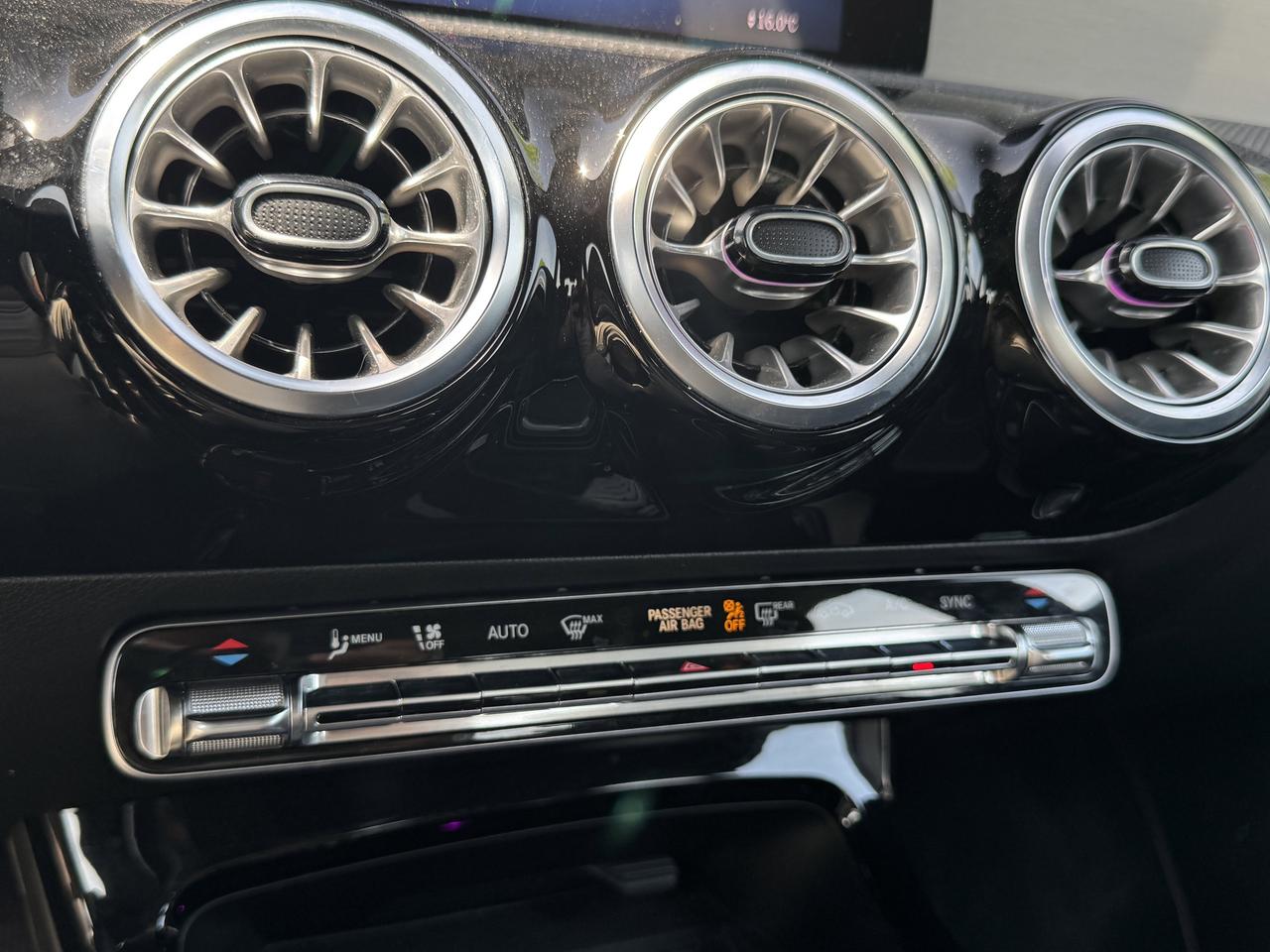 2025 Mercedes-Benz CLA 250 Photo