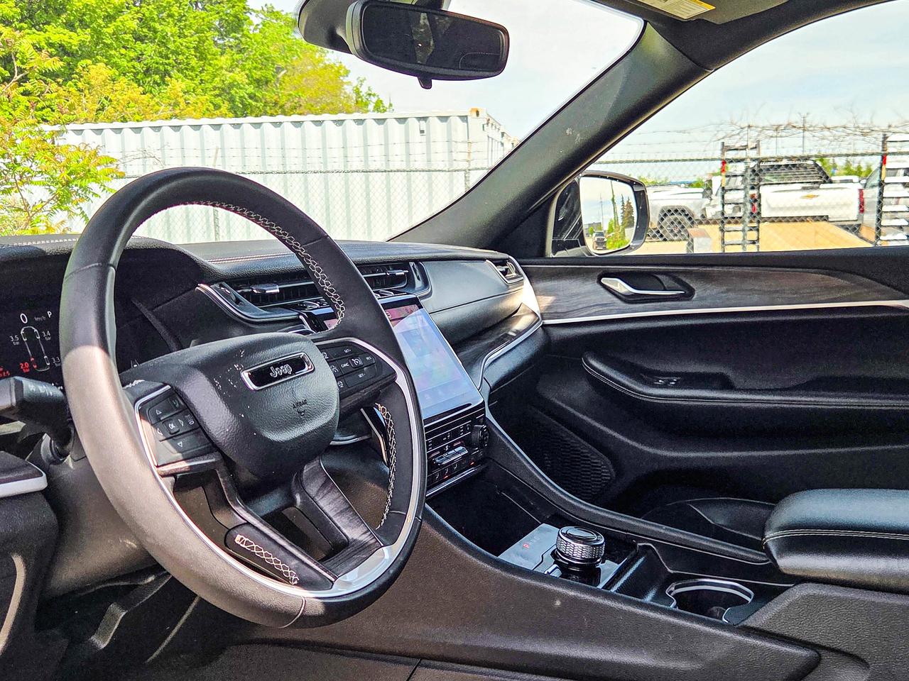 2024 Jeep Grand Cherokee L Limited Photo