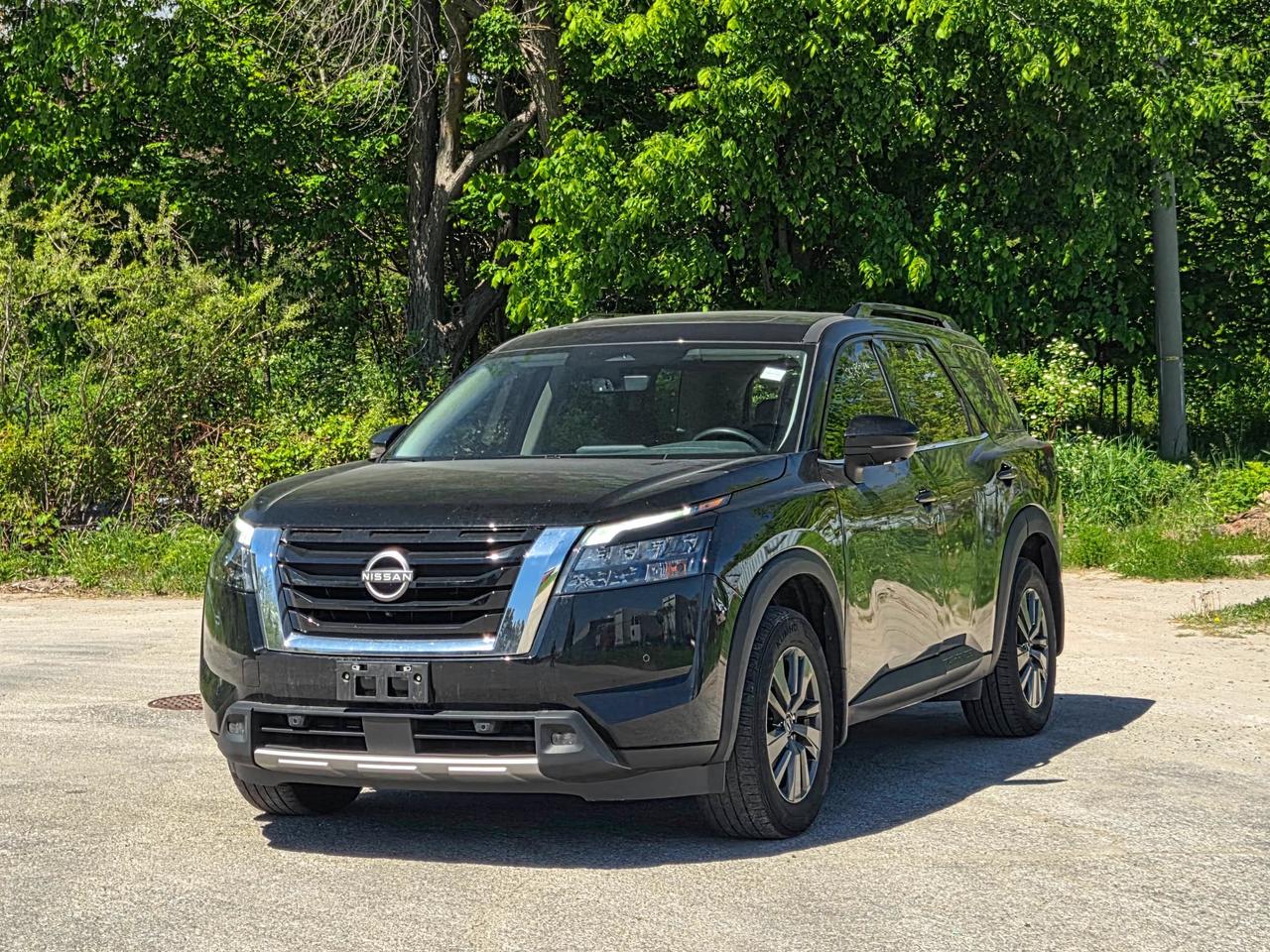 2024 Nissan Pathfinder SV Photo