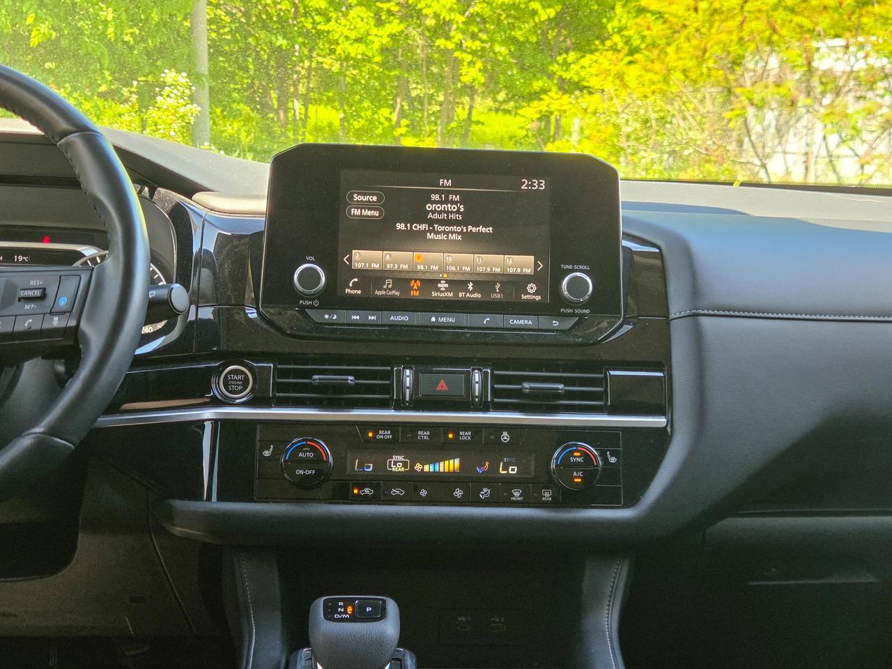 2024 Nissan Pathfinder SV Photo