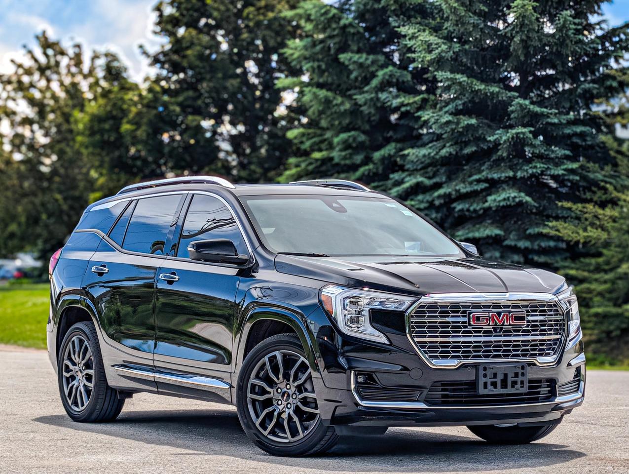 2024 GMC Terrain Denali Photo