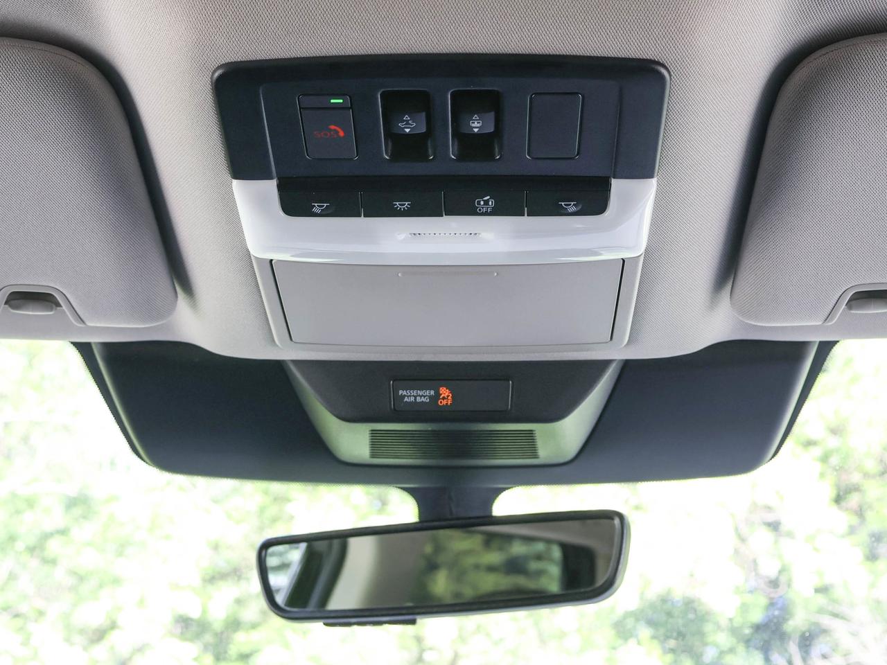 2024 Nissan Pathfinder SV Photo