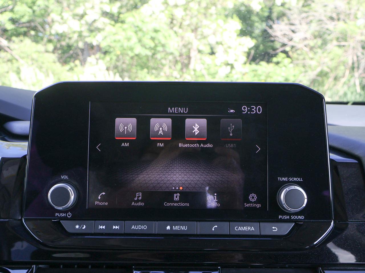 2024 Nissan Pathfinder SV Photo