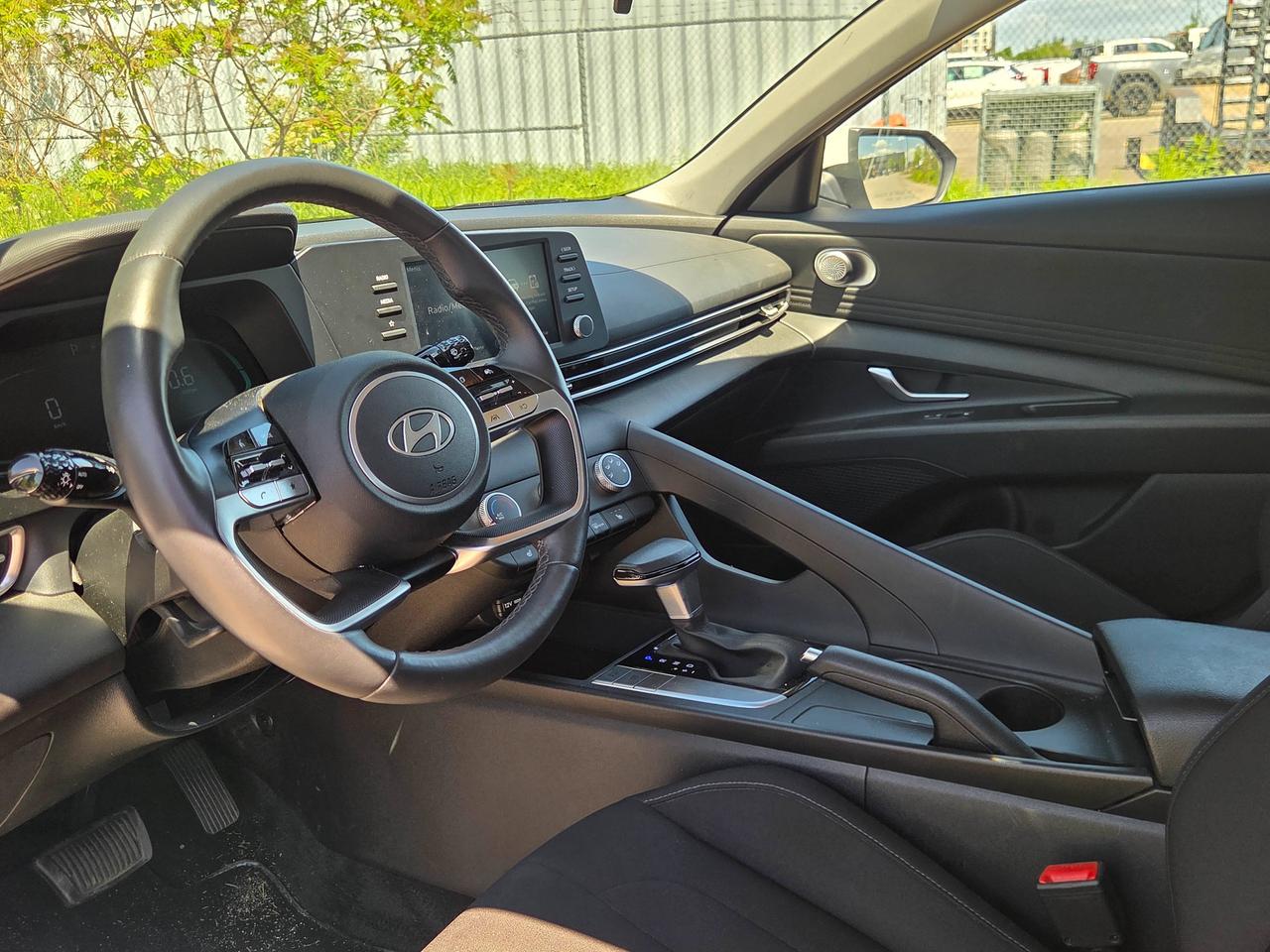 2025 Hyundai Elantra Preferred Photo