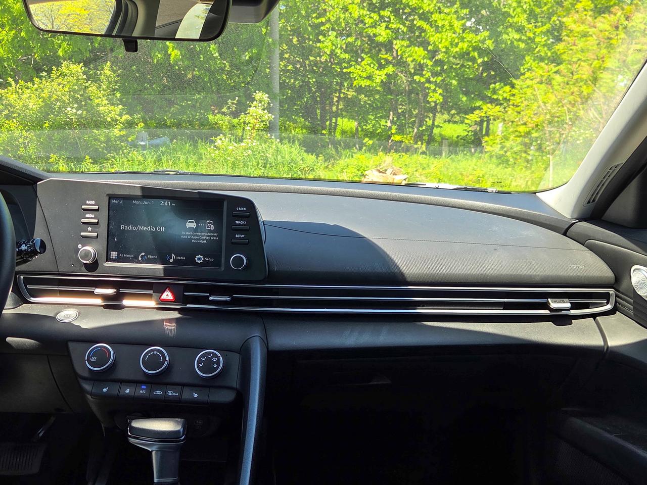 2025 Hyundai Elantra Preferred Photo
