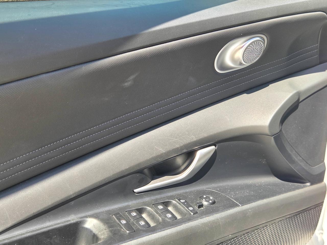 2025 Hyundai Elantra Preferred Photo
