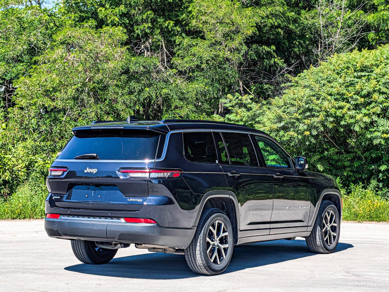 2024 Jeep Grand Cherokee L Limited Photo