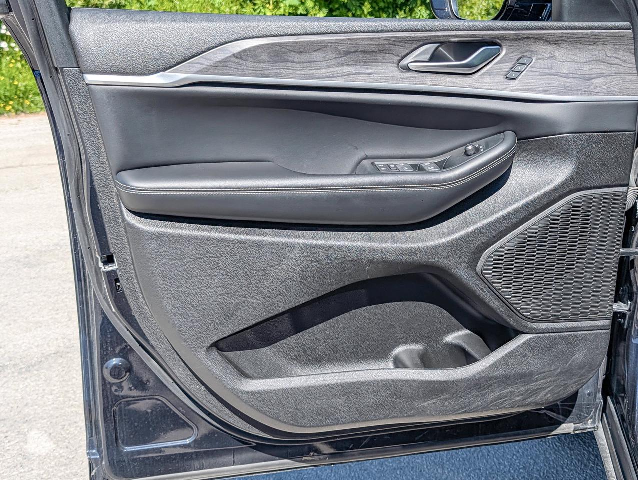 2024 Jeep Grand Cherokee L Limited Photo
