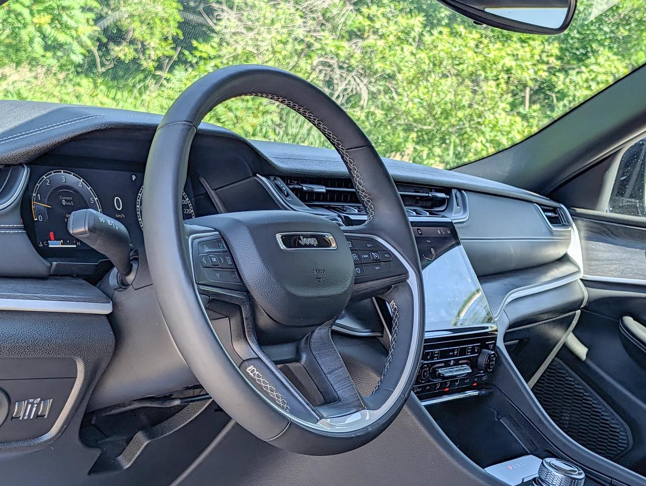 2024 Jeep Grand Cherokee L Limited Photo