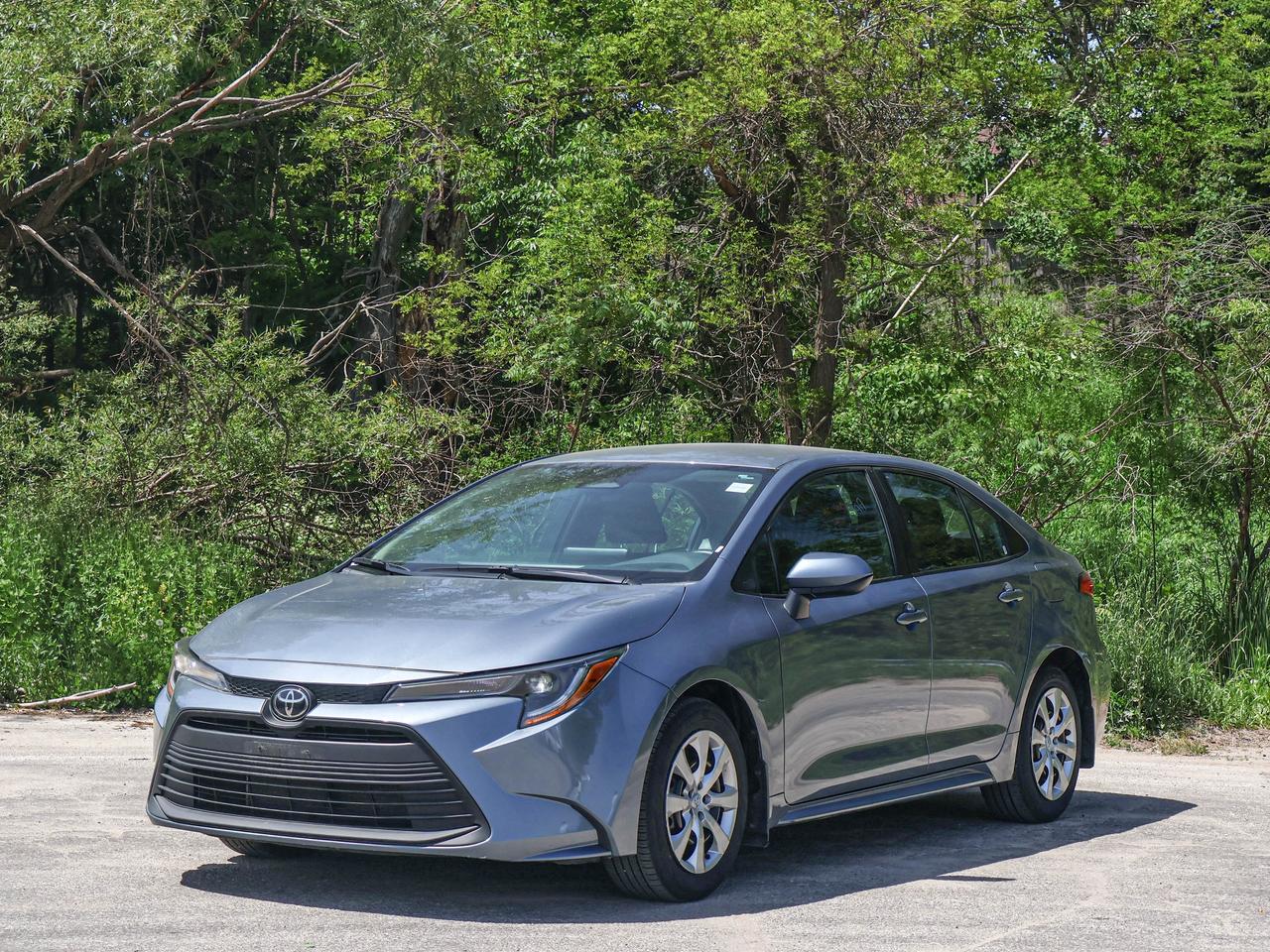 2025 Toyota Corolla LE Photo4