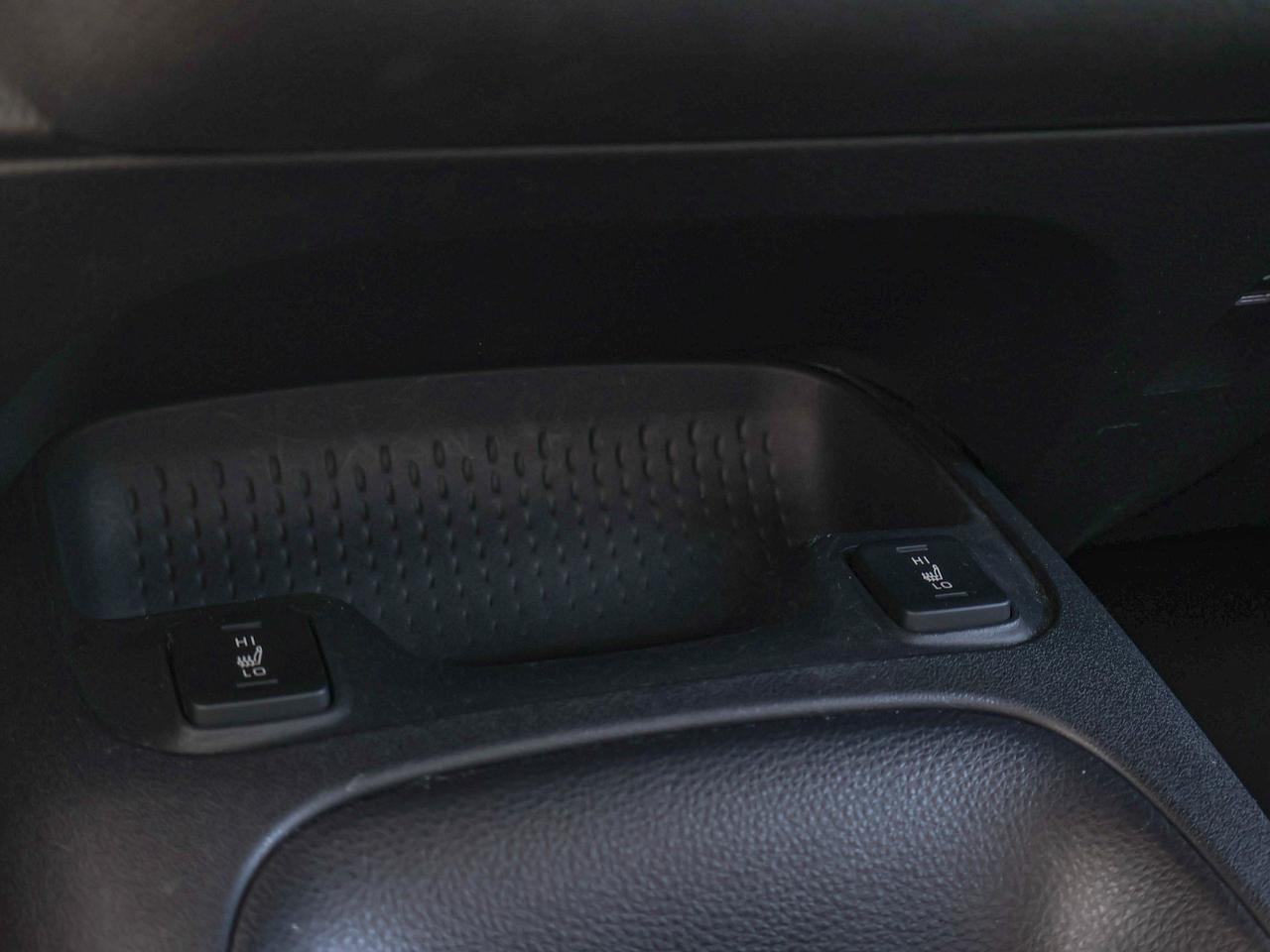 2025 Toyota Corolla LE Photo